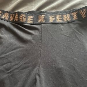 SAVAGE X FENTY LEGGINGS